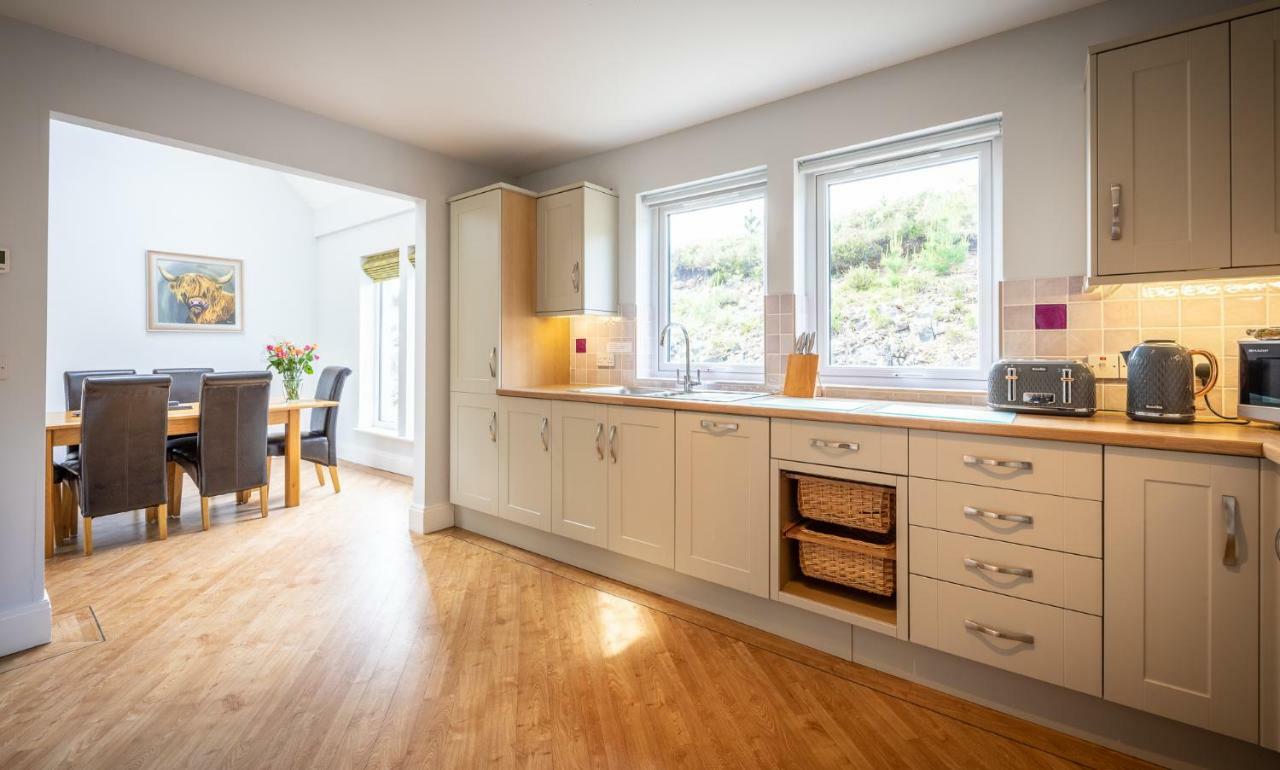 Karinya Villa Drynoch Exteriör bild